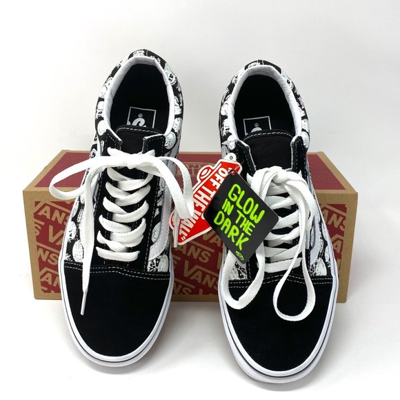 VANS  Old Skool Tm Glow Skulls Suede Canvas Men's Size - Picture 3 of 9